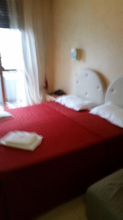 Albergo Margherita Кианчано Терме Стая снимка