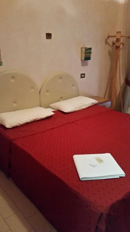 Albergo Margherita Кианчано Терме Екстериор снимка