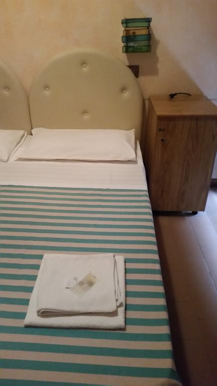 Albergo Margherita Кианчано Терме Стая снимка